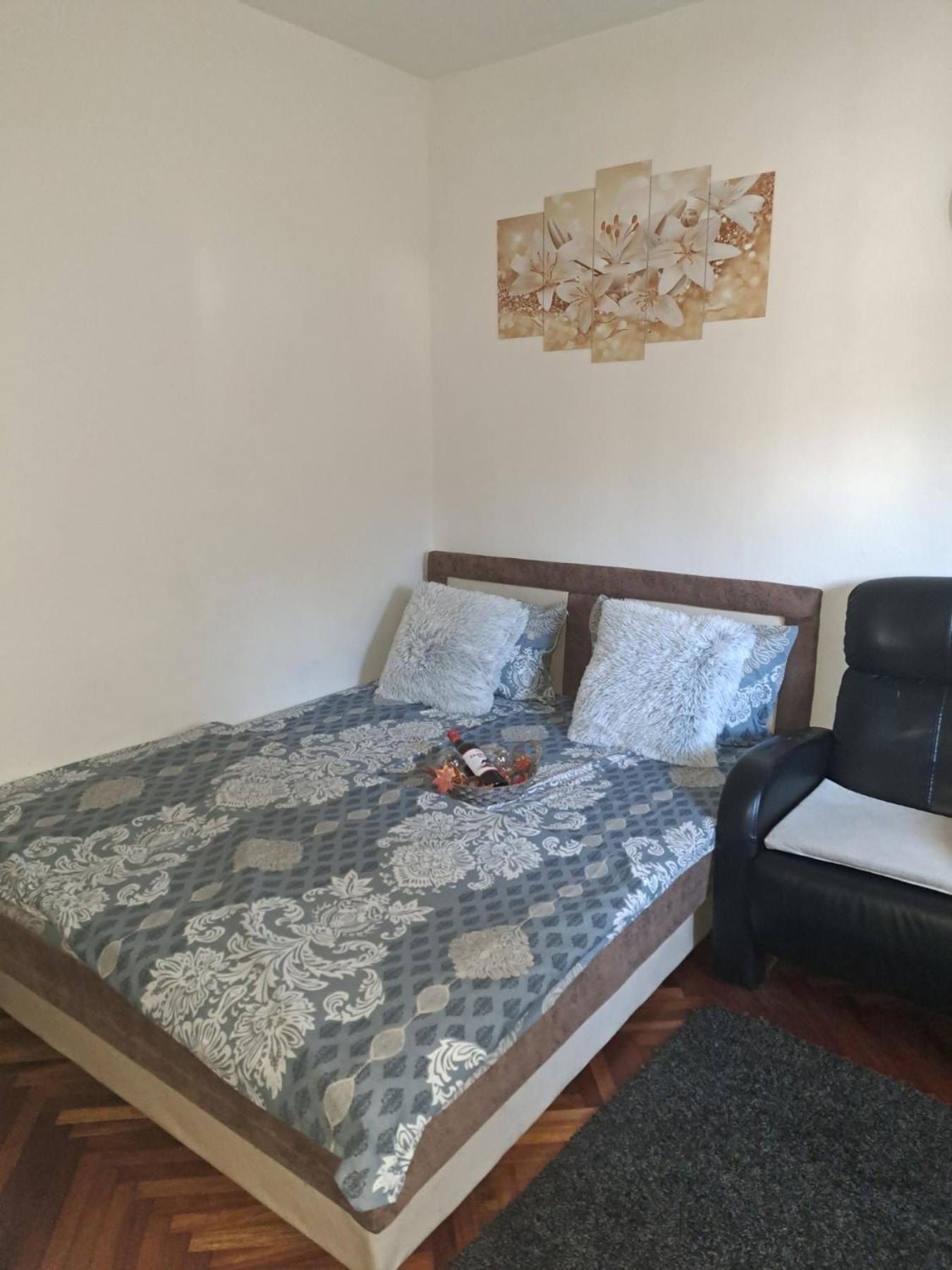 Apartman En Dusanovac Kültér fotó