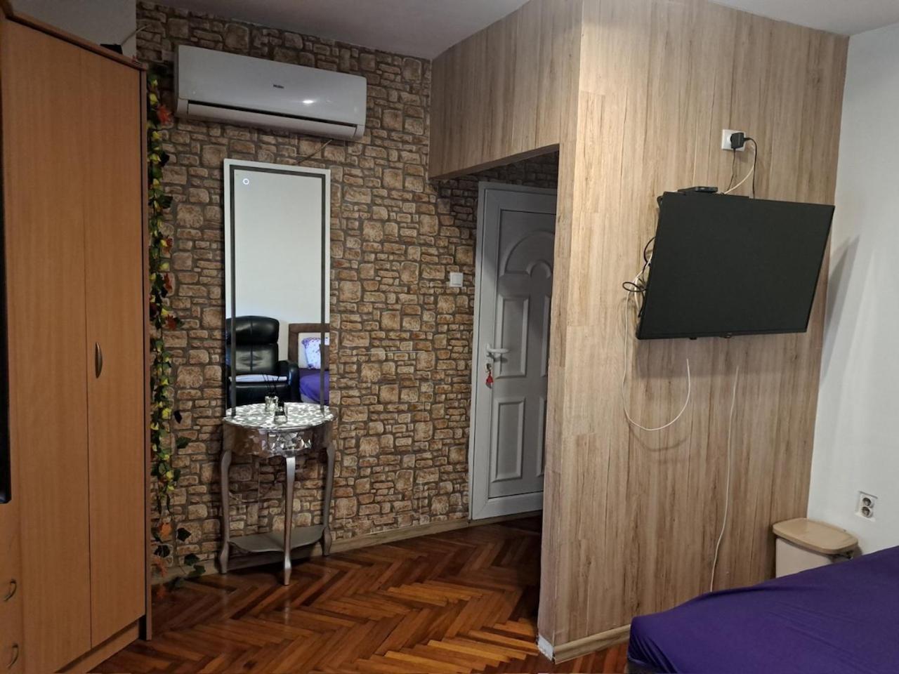 Apartman En Dusanovac Kültér fotó